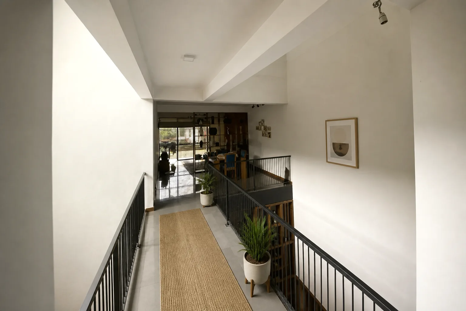 The Pittugala building: lounge, light well, Wimukthi Road